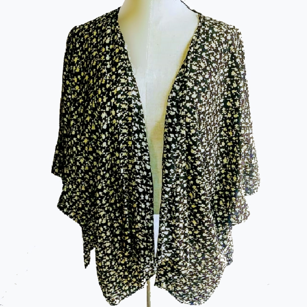 Foreign Exchange light rayon cardi size large